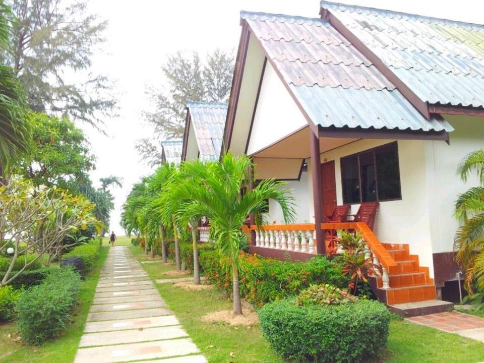 קו לנטה Klongdao Beach Resort מראה חיצוני תמונה